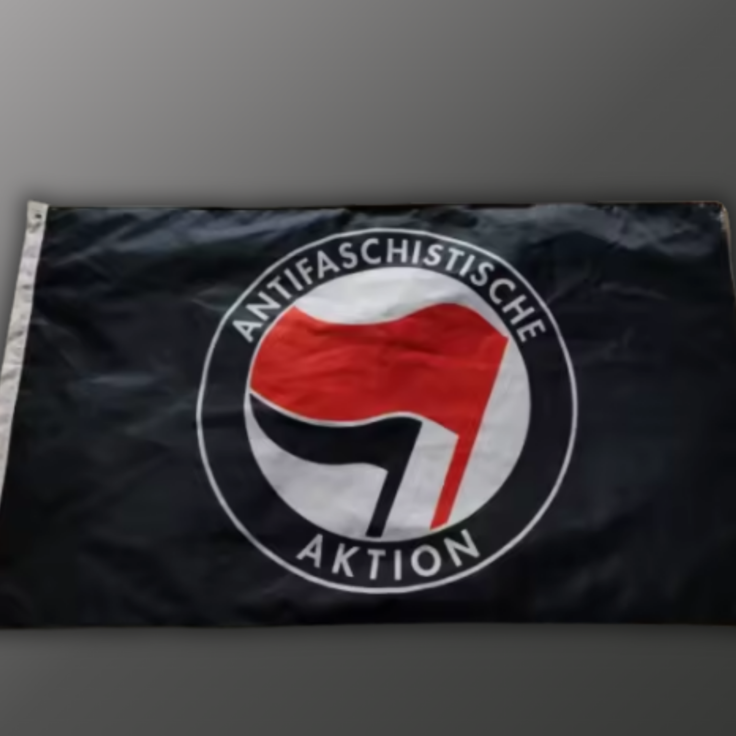 Antifa Flagge Premium – 3-lagig, doppelseitig bedruckt, fahnenmastgeeignet